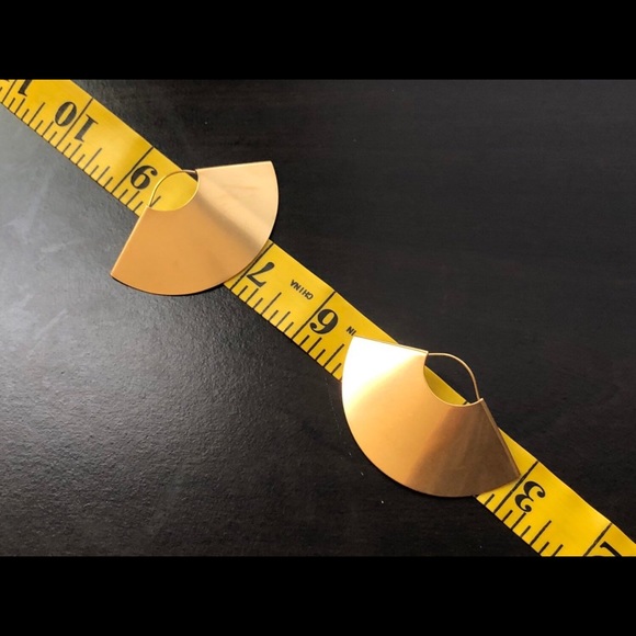 Half Moon Fan Matte Gold Earrings - Picture 3 of 4